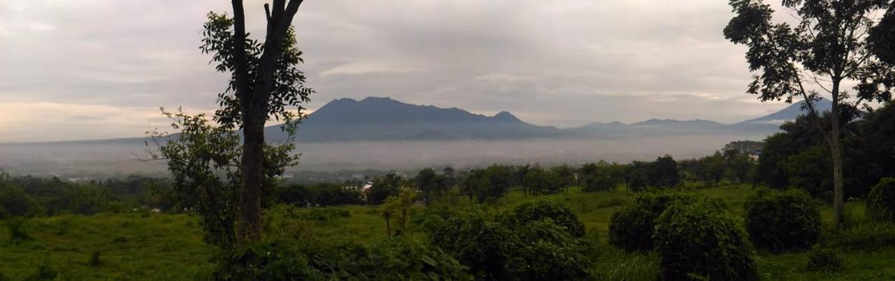 Villa Malang Puncak Buring Buitenkant foto