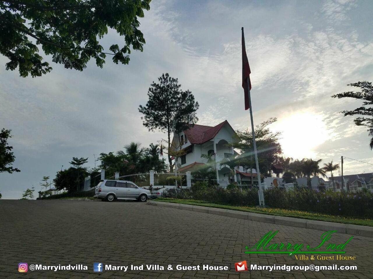 Villa Malang Puncak Buring Buitenkant foto
